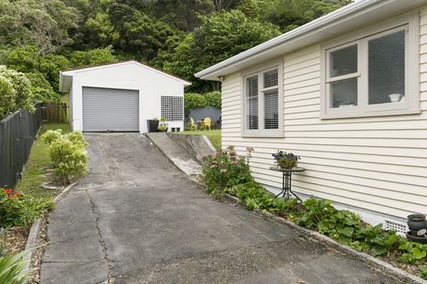 Photo of property in 12 Raroa Place, Pukerua Bay, 5026