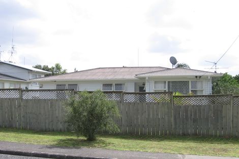 Photo of property in 12 Tramway Road, Beach Haven, Auckland, 0626