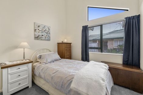 Photo of property in Miramar Villas, 21/3 Byron Street, Miramar, Wellington, 6022