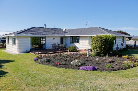 Photo of property in 15 Gordon Street, Weston, Oamaru, 9401