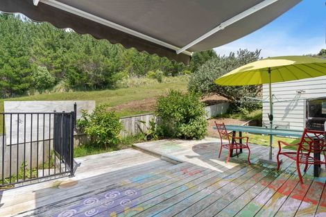 Photo of property in 234 Russell Bruce Place, Onemana, Whangamata, 3691