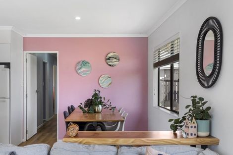 Photo of property in 47a Lyn Grove, Papamoa Beach, Papamoa, 3118