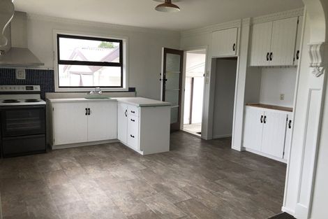 Photo of property in 10 Warwick Crescent, Taradale, Napier, 4112