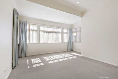 Photo of property in 107 Rongotai Road, Kilbirnie, Wellington, 6022