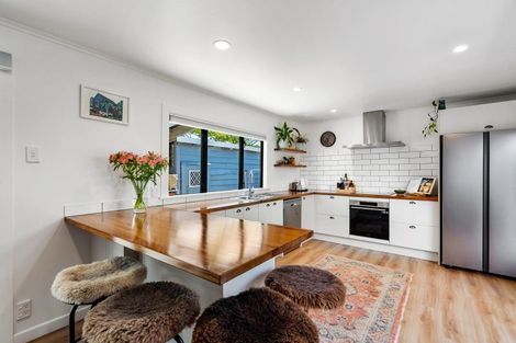 Photo of property in 9 Allens Lane, Clive, 4102