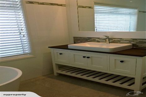 Photo of property in 35 Cassinia Close, Papamoa Beach, Papamoa, 3118