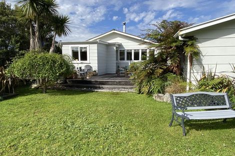 Photo of property in 5 Corbett Street, Hector, 7822