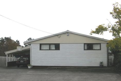 Photo of property in 25 Fairdene Avenue, Henderson, Auckland, 0610
