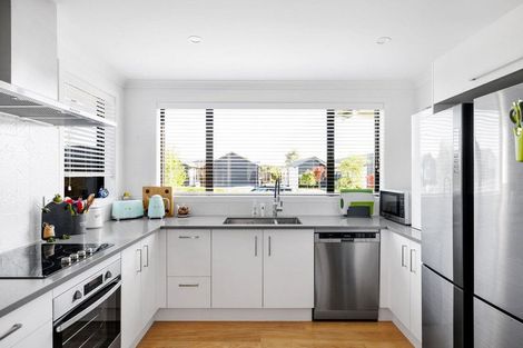 Photo of property in 12 Ruru Street, Cambridge, 3434