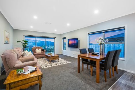 Photo of property in 21 Rotorua Grove, Aotea, Porirua, 5024