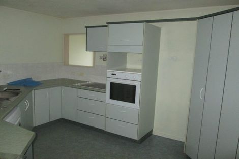 Photo of property in 12a Kiteroa Terrace, Rothesay Bay, Auckland, 0630