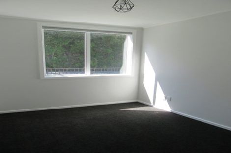 Photo of property in 1/12 Vista Crescent, Maoribank, Upper Hutt, 5018
