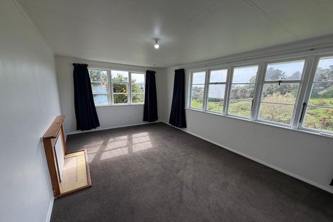 Photo of property in 66 Banks Street, Marfell, New Plymouth, 4310