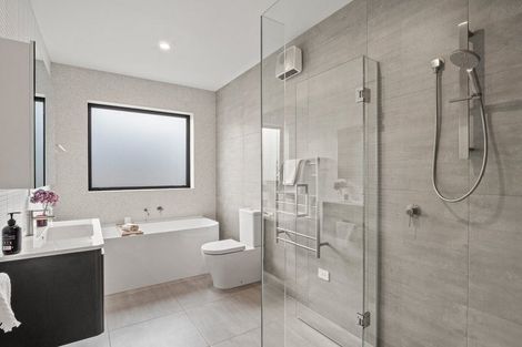 Photo of property in 93 Muster Road, Jacks Point, 9371