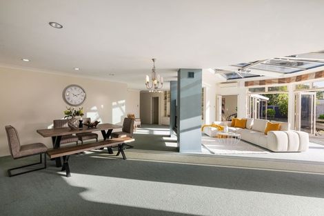 Photo of property in 8 Crowden Place, Harrowfield, Hamilton, 3210