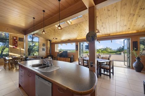 Photo of property in 63 Sunglo Terrace, Otaki, 5512