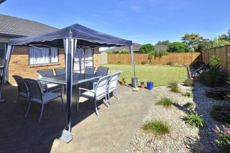 Photo of property in 33 Croftview Road, Wattle Downs, Auckland, 2103