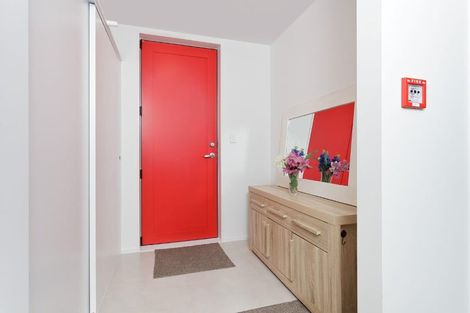 Photo of property in 12/26 Railway Street West, Papakura, 2110