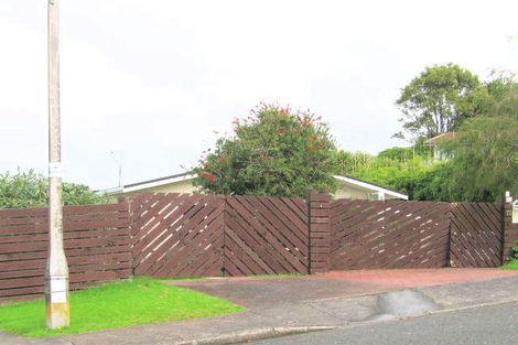 Photo of property in 73 Albatross Road, Red Beach, 0932