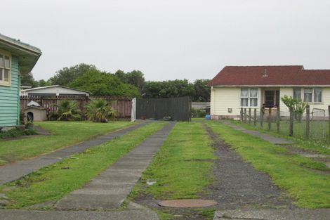 Photo of property in 15 Comet Crescent, Mangere, Auckland, 2022