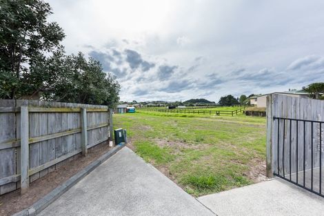 Photo of property in 15 Ocean View Rise, Ruakaka, 0116