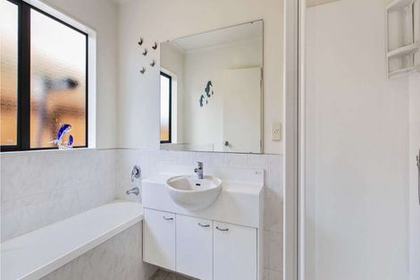 Photo of property in 150 Smales Road, East Tamaki, Auckland, 2013