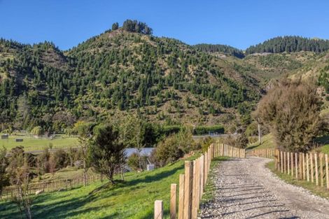 Photo of property in 132 Mount Holdsworth Road, Mount Holdsworth, Carterton, 5791