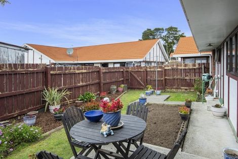 Photo of property in 2/9 Parahaki Street, Regent, Whangarei, 0112