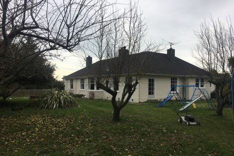 Photo of property in 12 Church Street, Oxford, 7430