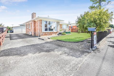 Photo of property in 31 Mears Road, St Andrews, Hamilton, 3200