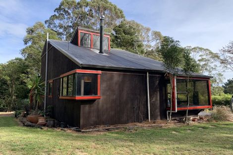 Photo of property in 403 Scotts Road, Linton, Palmerston North, 4472