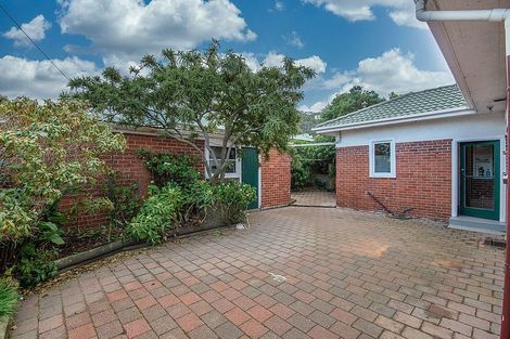 Photo of property in 31 Beach Street, Saint Clair, Dunedin, 9012