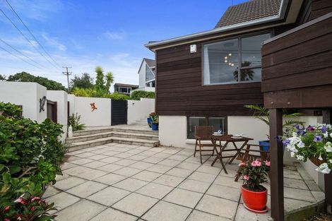 Photo of property in 2/38 Rothesay Bay Road, Rothesay Bay, Auckland, 0630