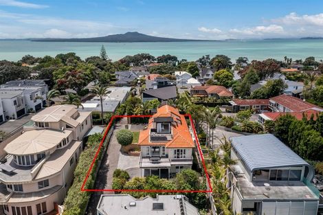 Photo of property in 1/248 Hurstmere Road, Takapuna, Auckland, 0622