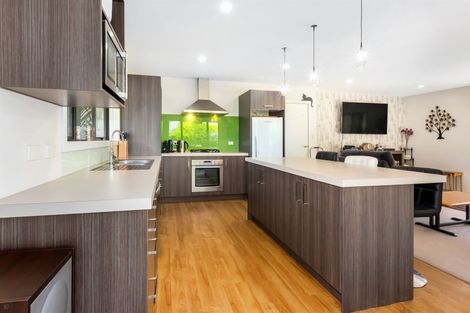 Photo of property in 6 Tasman Close, Aotea, Porirua, 5024