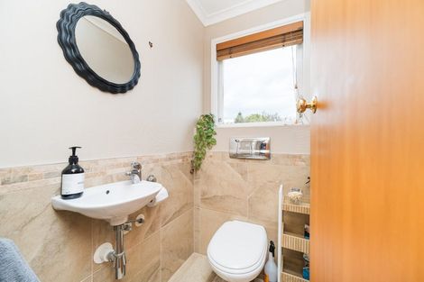 Photo of property in 8 Goodwyn Crescent, Hokowhitu, Palmerston North, 4410