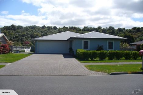 Photo of property in 39 Pukeko Way, Kinloch, Taupo, 3377