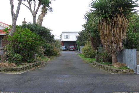 Photo of property in 90 Melbourne Street, South Dunedin, Dunedin, 9012