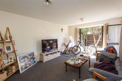 Photo of property in 67 Division Street, Riccarton, Christchurch, 8041