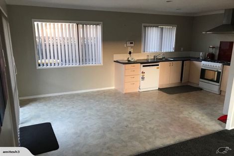 Photo of property in 31 Rebecca Rise, Weymouth, Auckland, 2103