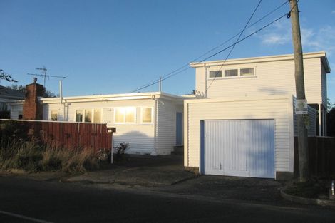 Photo of property in 162 Seatoun Heights Road, Seatoun, Wellington, 6022