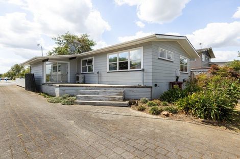 Photo of property in 77 Pohutukawa Drive, Pukete, Hamilton, 3200