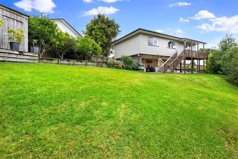 Photo of property in 10 Lorena Place, West Harbour, Auckland, 0618