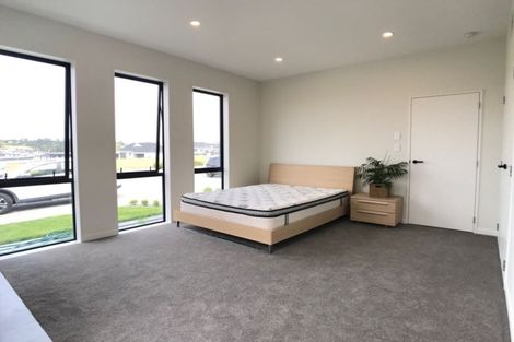 Photo of property in 9 Fender Place, Long Bay, Auckland, 0630