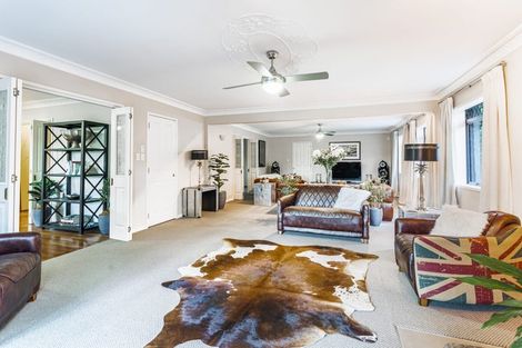 Photo of property in 190 Lonely Track Road, Dairy Flat, 0632