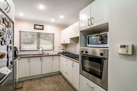 Photo of property in 5/102 Greenhithe Road, Greenhithe, Auckland, 0632