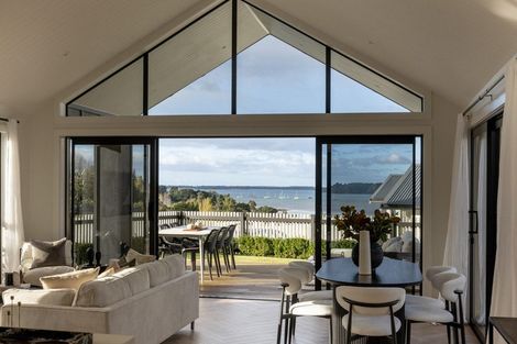 Photo of property in 1 Whitworth Lane, Omokoroa, 3114