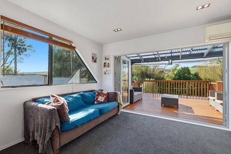 Photo of property in 125 Awaroa Road, Helensville, 0800