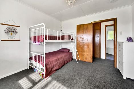 Photo of property in 323 Hunter Road, Eltham, Hawera, 4673