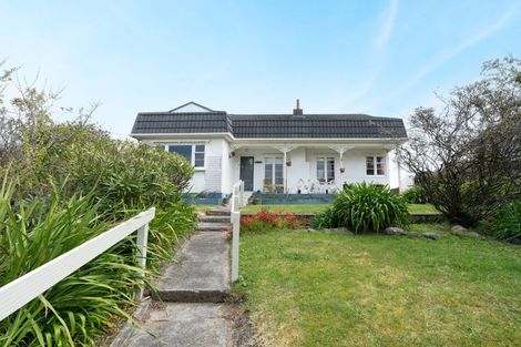 Photo of property in 89 Golf Road, Paraparaumu Beach, Paraparaumu, 5032